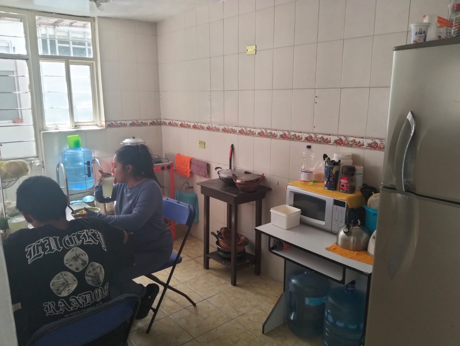 Espacio de convivencia y alimentación en Yeshua Centro de Rehabilitación